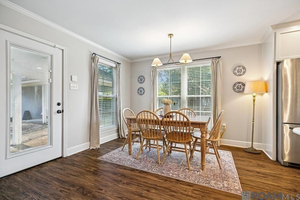 1311 Tallwood Dr - Photo 7 of 25