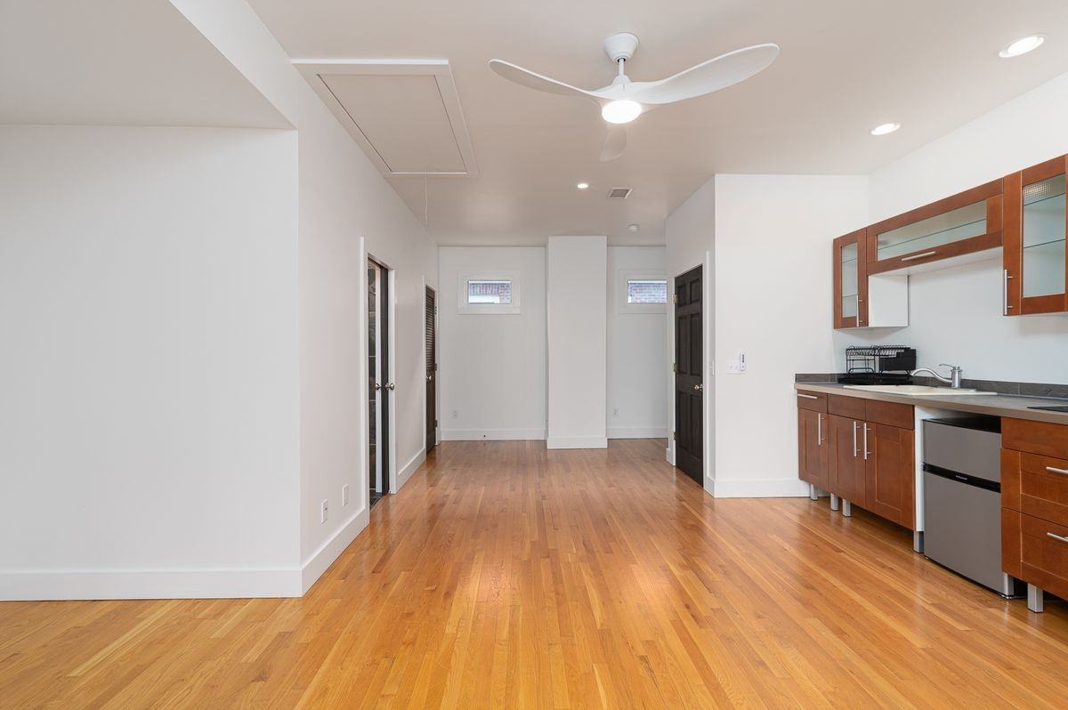 1859 Gordon Mnr Ne - Photo 6 of 11