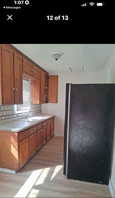 702 N Farris Ave - Photo 4 of 12