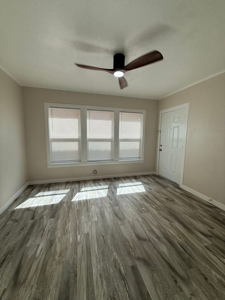 Warbo Apartments - Photo 3 of 27