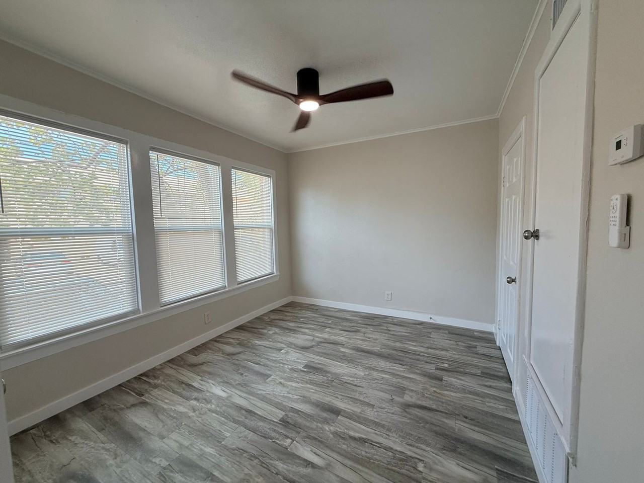 Warbo Apartments - Photo 6 of 27