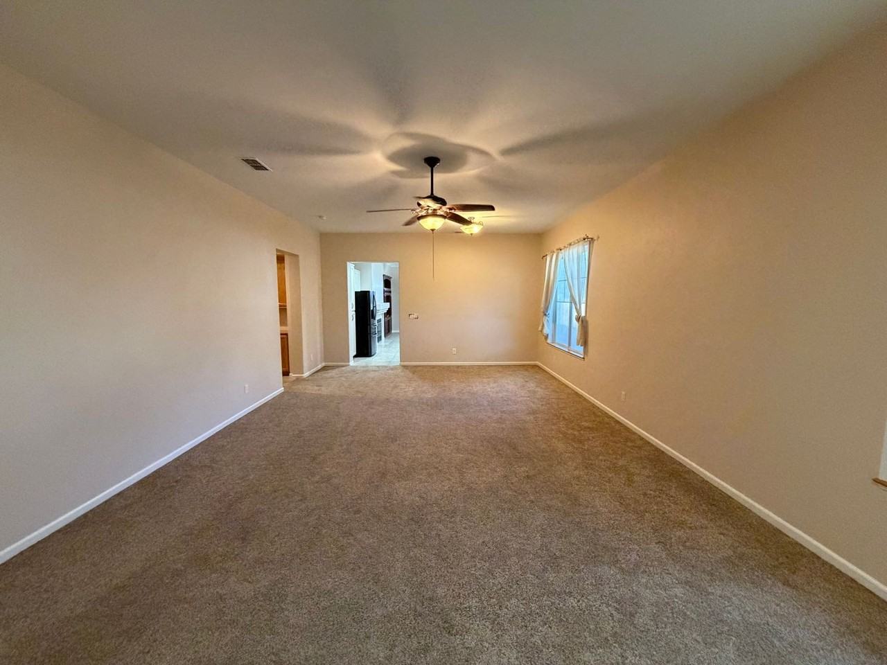 1193 Annamarie Way - Photo 3 of 17