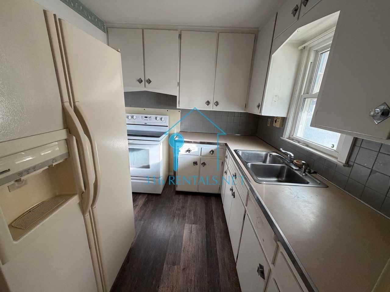1153 N Pershing St - Photo 3 of 8
