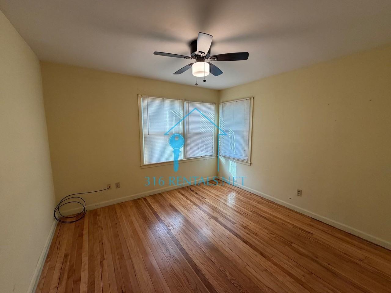 1153 N Pershing St - Photo 7 of 8