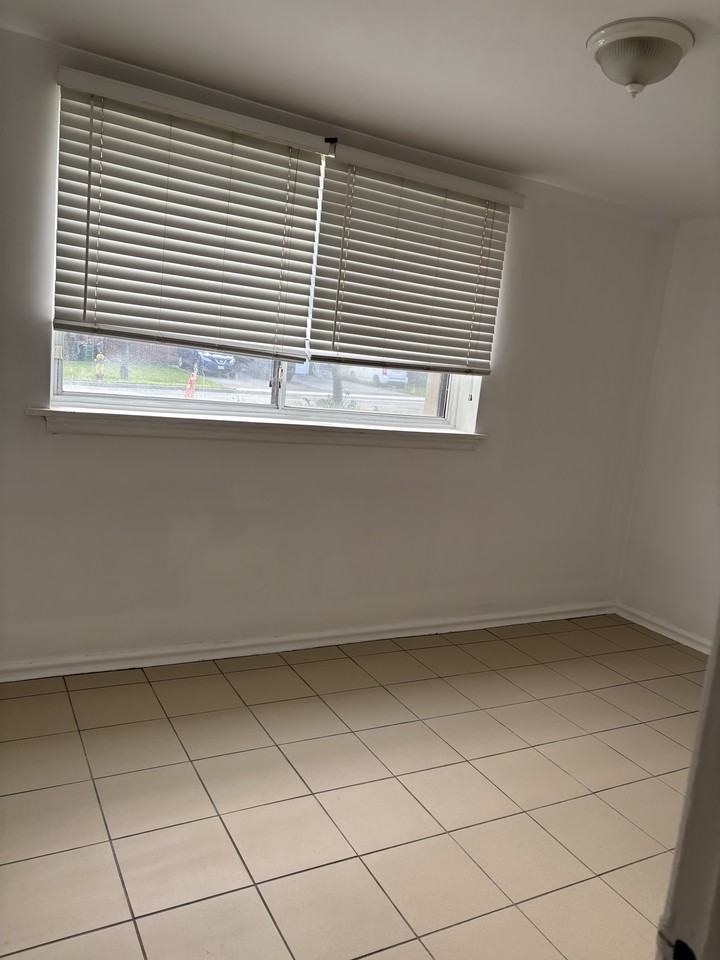 1047 Victoria Park Avenue #3 - Photo 3 of 9