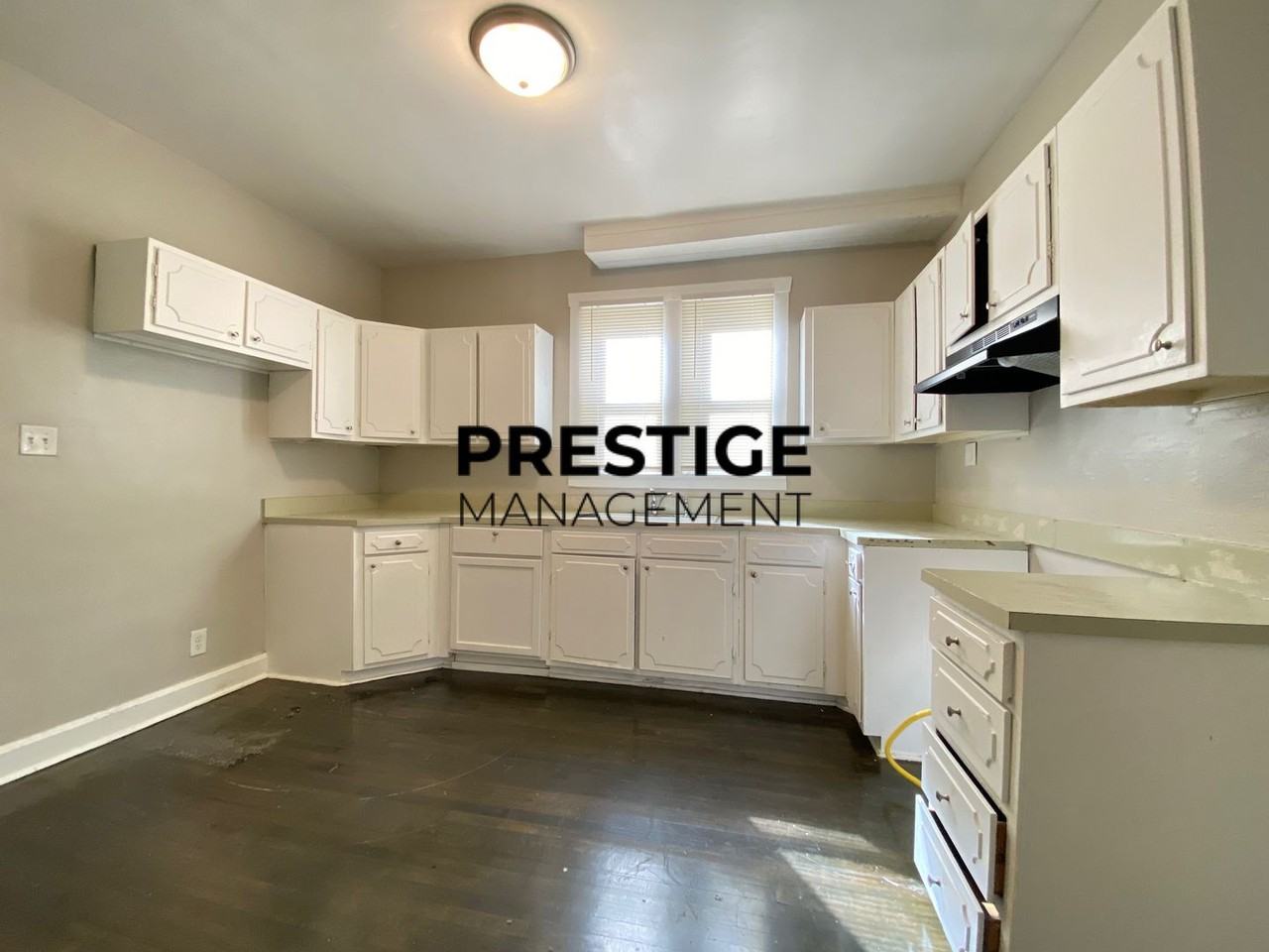 4907 Tod Ave - Photo 6 of 10