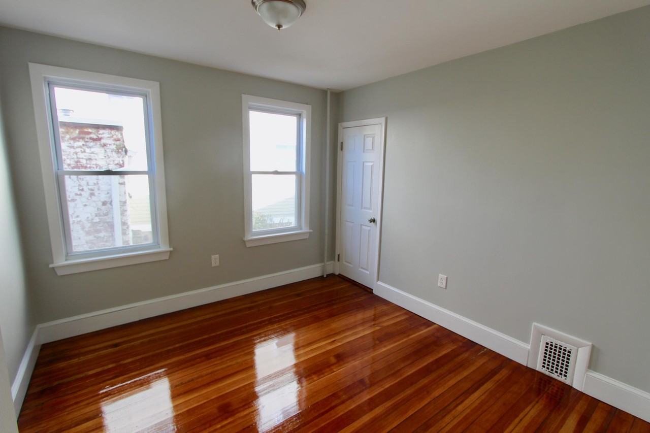 84 Shirley Ave #1 - Photo 4 of 7