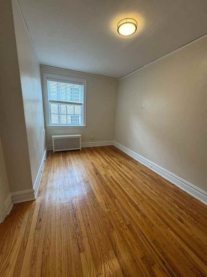 511 Lee St #3 - Photo 7 of 17