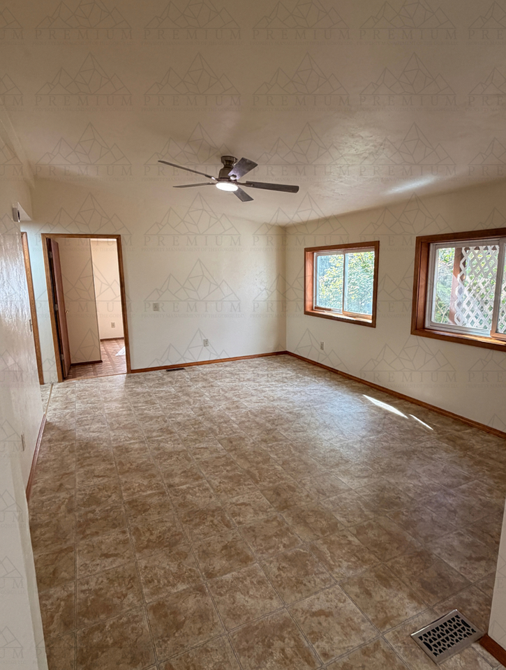 1680 Tucker Rd - Photo 5 of 20