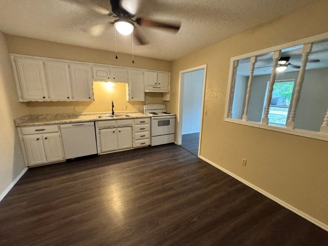 816 S 5th St - Photo 4 of 15
