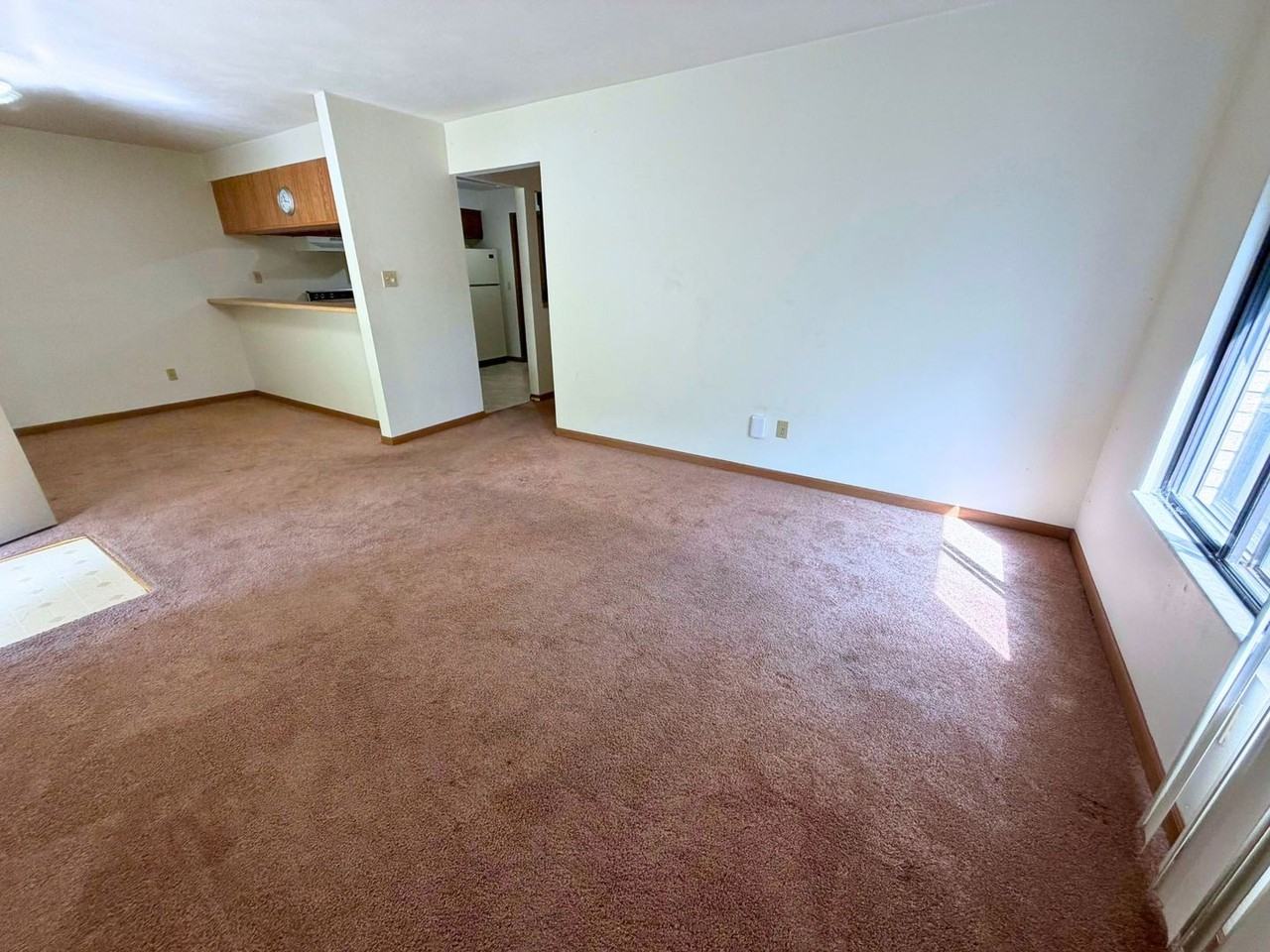 405 Clayton Dr #10 - Photo 5 of 31