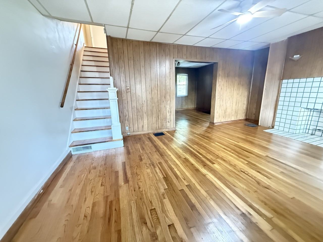 837 Greenfield Avenue - Photo 2 of 13