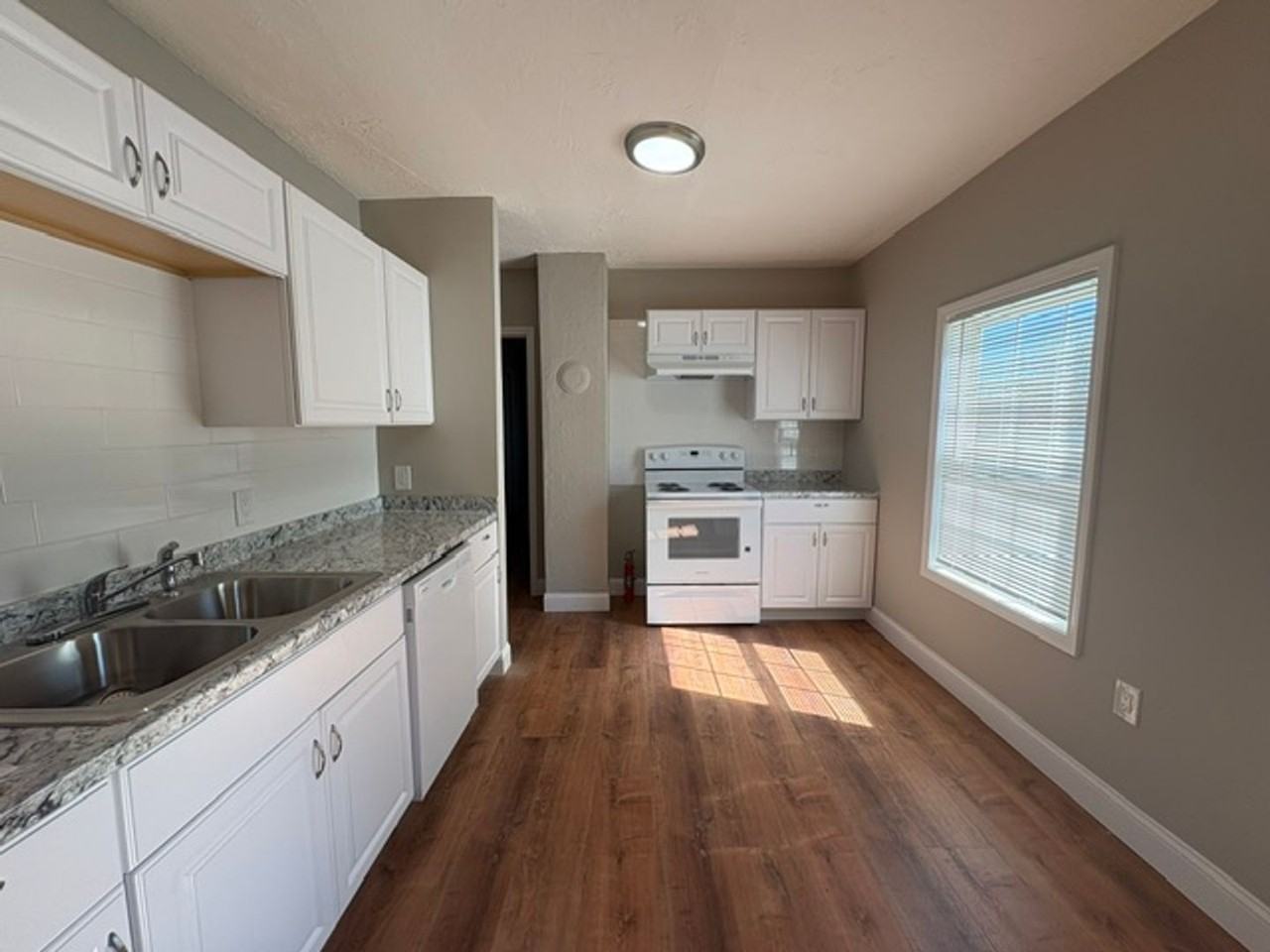 3622 Skyline Dr Apt A - Photo 7 of 14