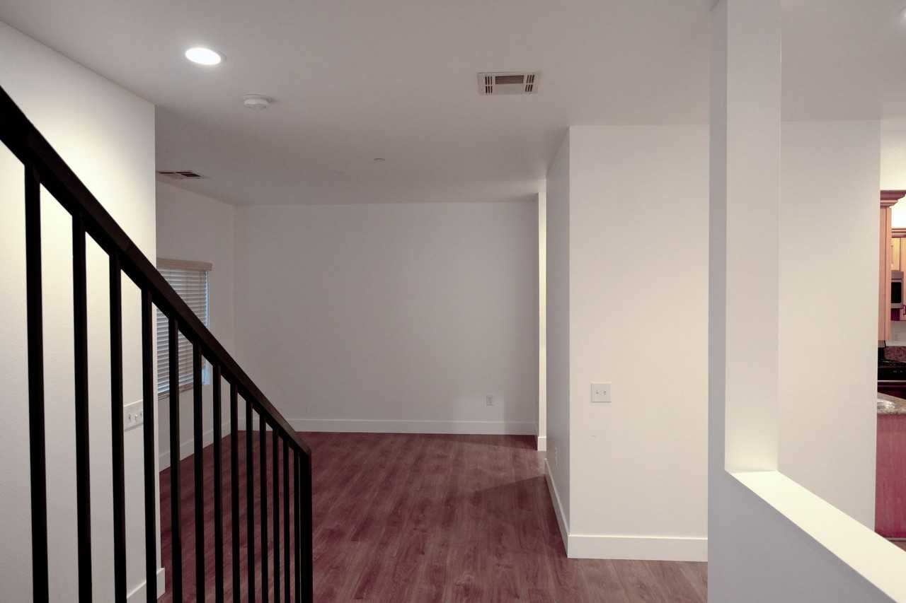 632 W Olive Ave - Photo 2 of 19