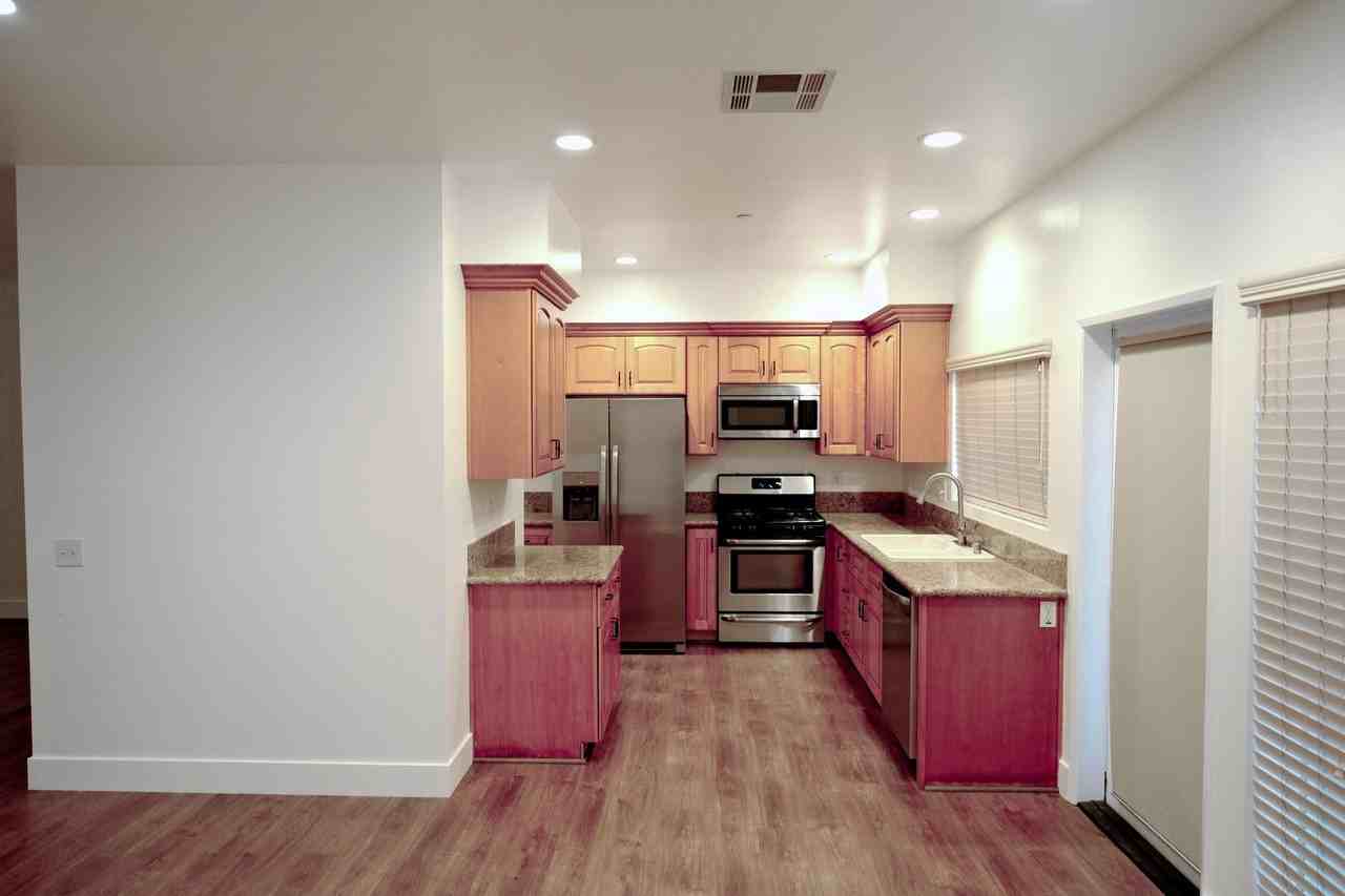 632 W Olive Ave - Photo 5 of 19