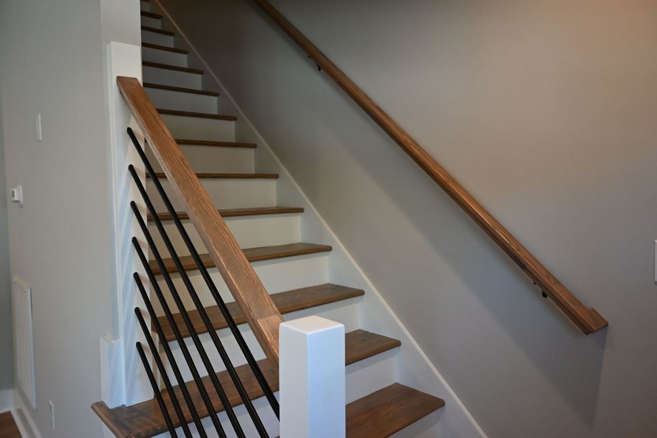 612 Monument St - Photo 6 of 9