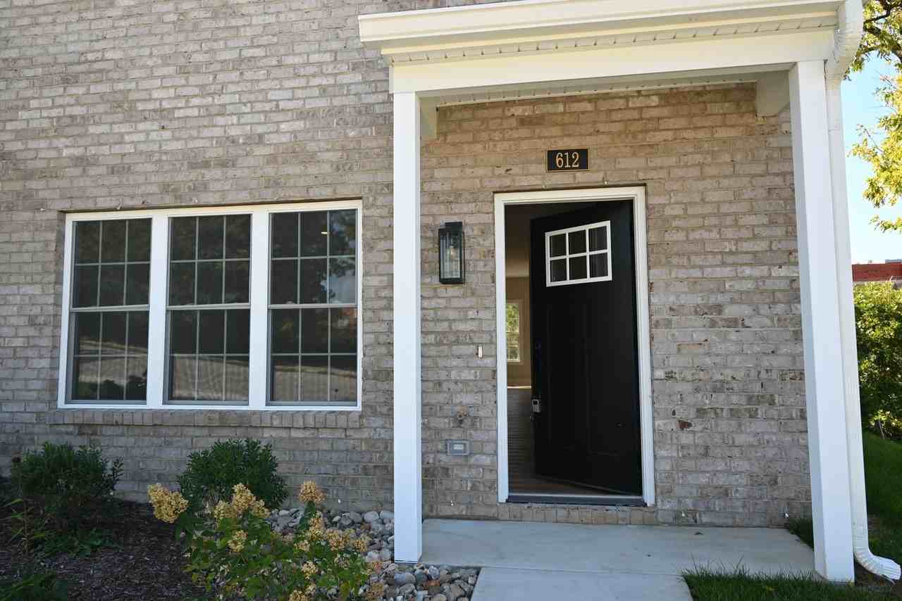 612 Monument St - Photo 7 of 9