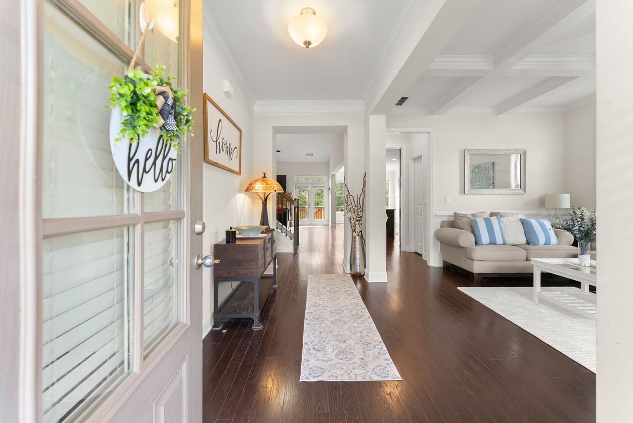 5830 Mulberry Holw - Photo 4 of 50