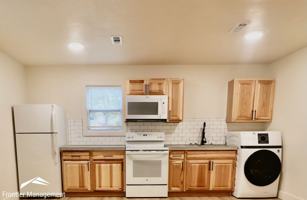 featured image of 906 Osage St
