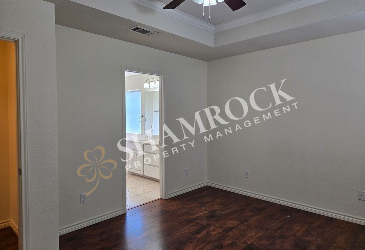 6905 N River Xing - Photo 7 of 17