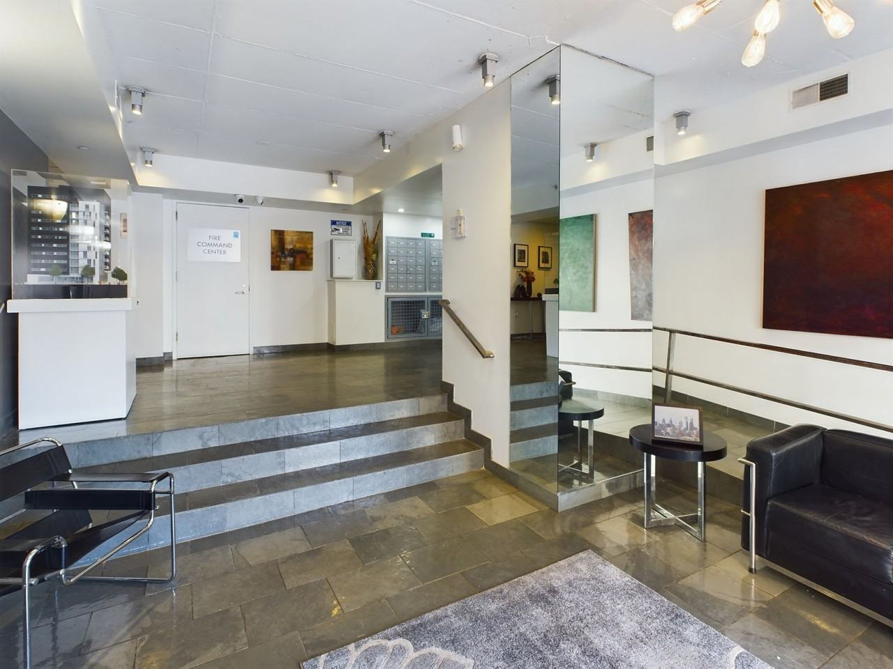 212 Brown St - Photo 5 of 50