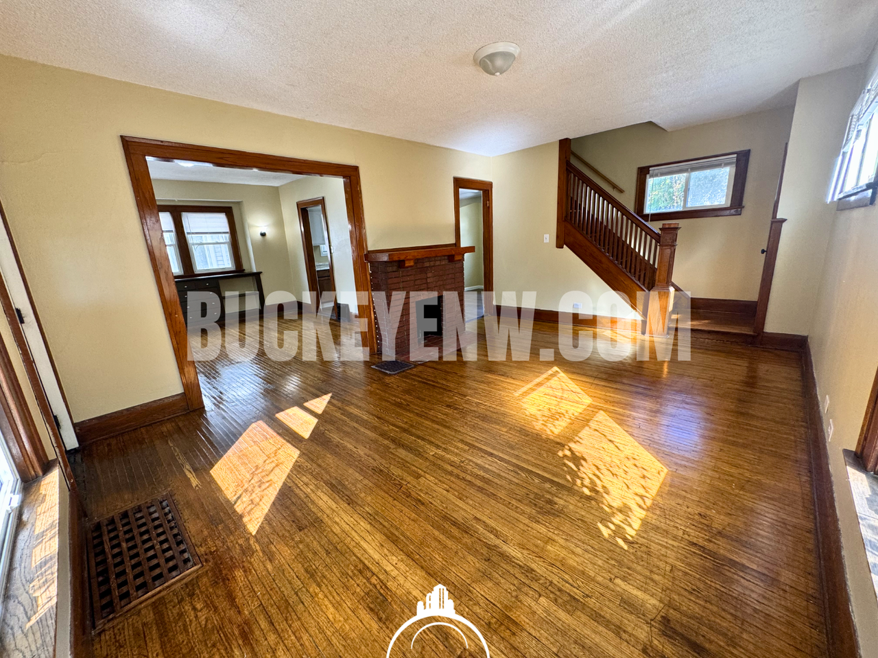 3832 Jackman Rd - Photo 3 of 15