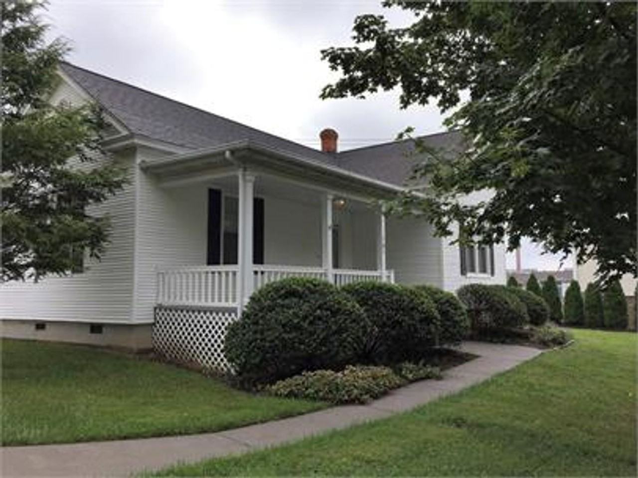 701 Toms Creek Rd