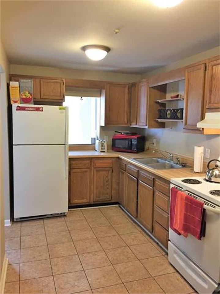 701 Toms Creek Rd - Photo 2 of 11