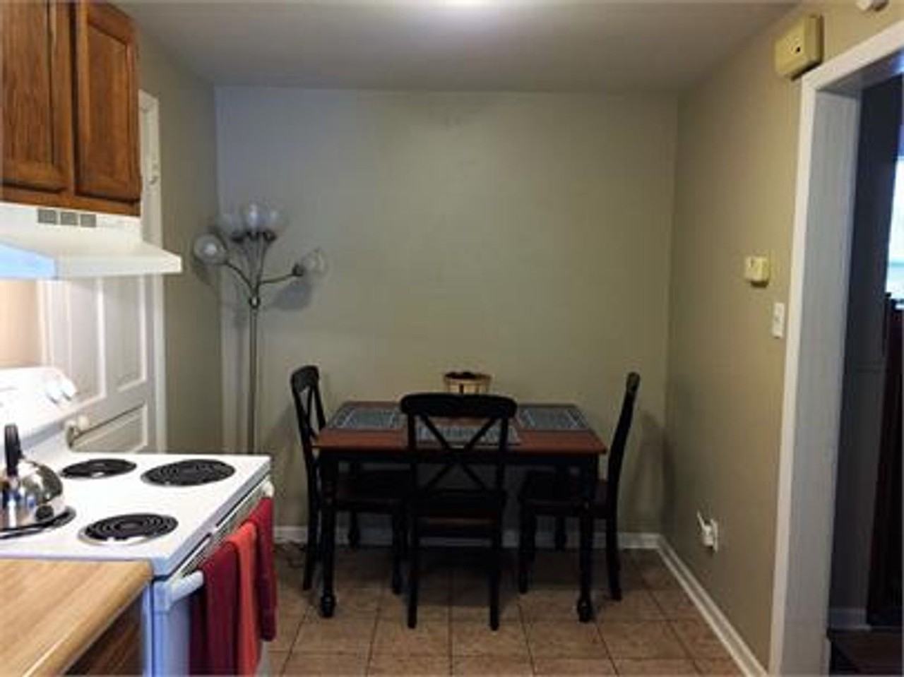 701 Toms Creek Rd - Photo 4 of 11