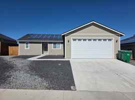 featured image of 4538 Spaight Way