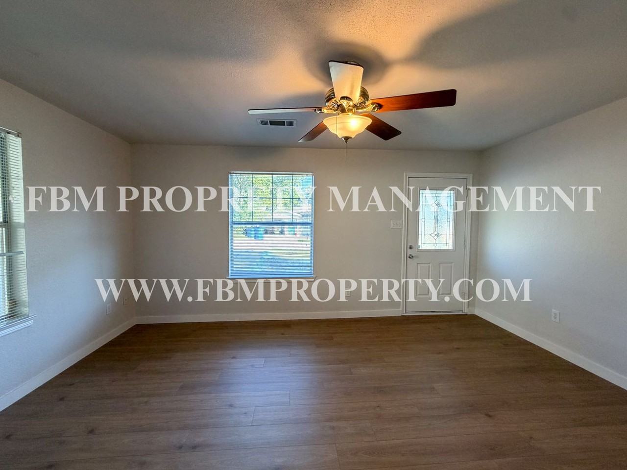 111 Sunset Cir - Photo 2 of 21