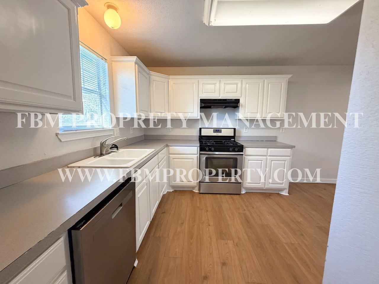 111 Sunset Cir - Photo 6 of 21