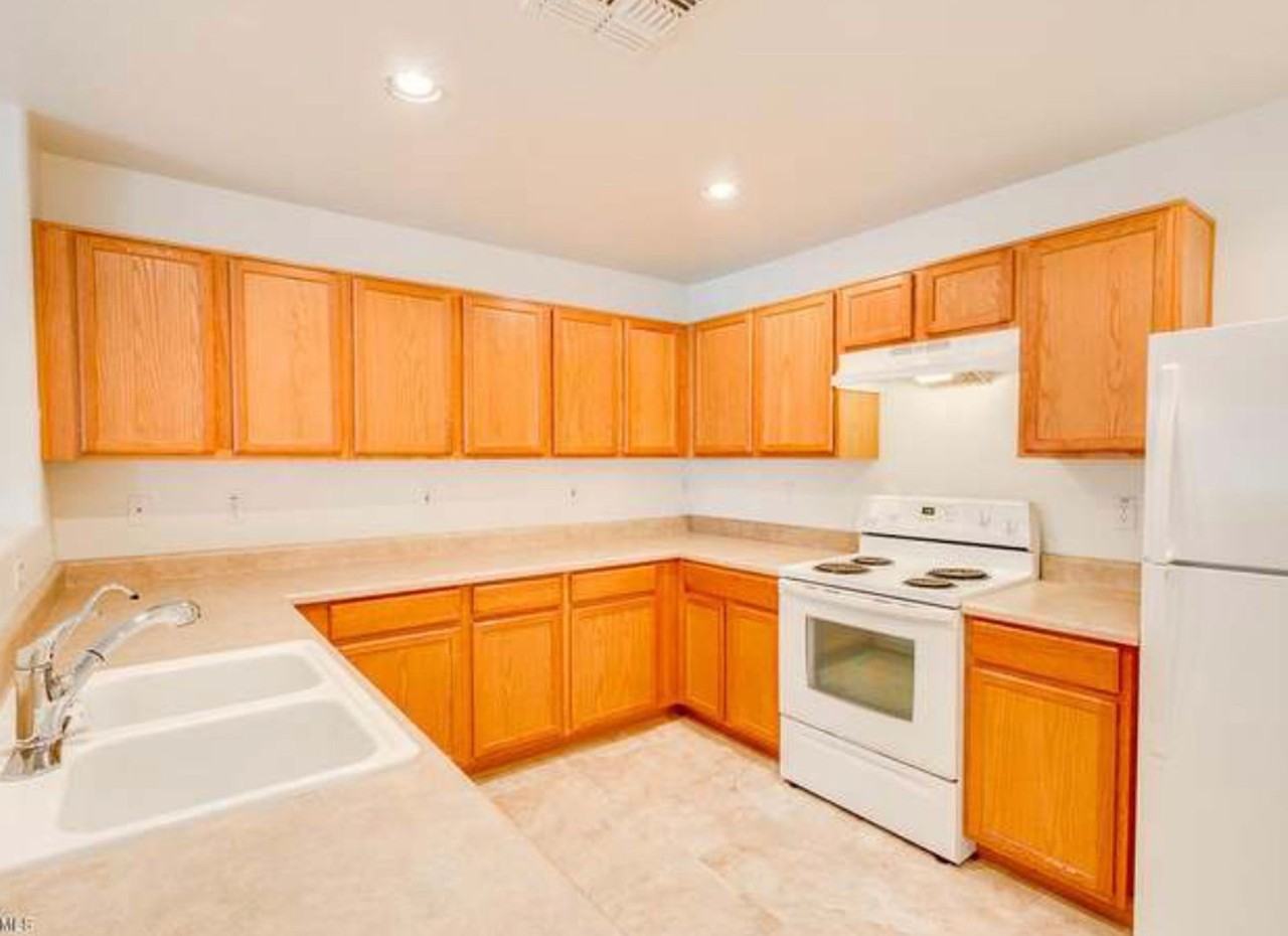 1332 S Loback Ln - Photo 4 of 10