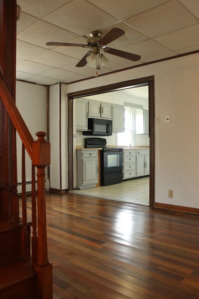 50 S Market St - Photo 6 of 12