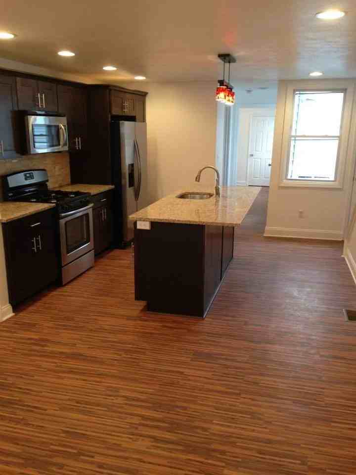 1707 Jane St - Photo 2 of 17