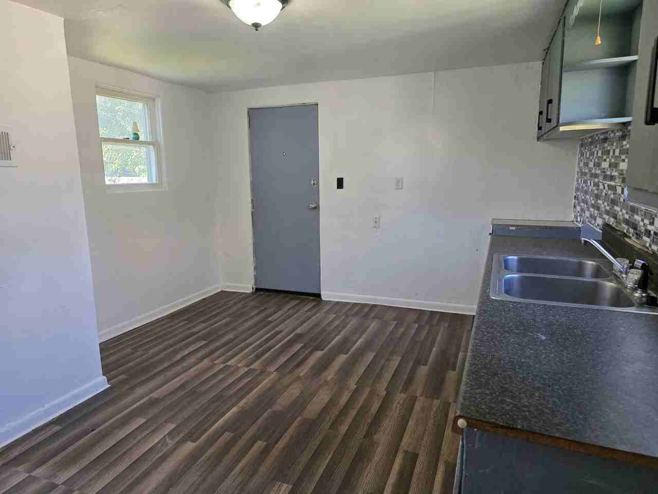 719 Obrien St - Photo 3 of 20