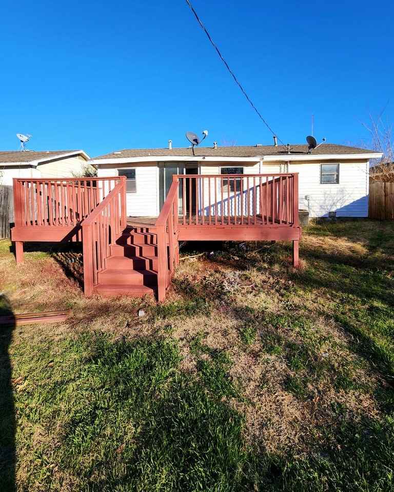 6317 S Phillips Ave - Photo 3 of 13