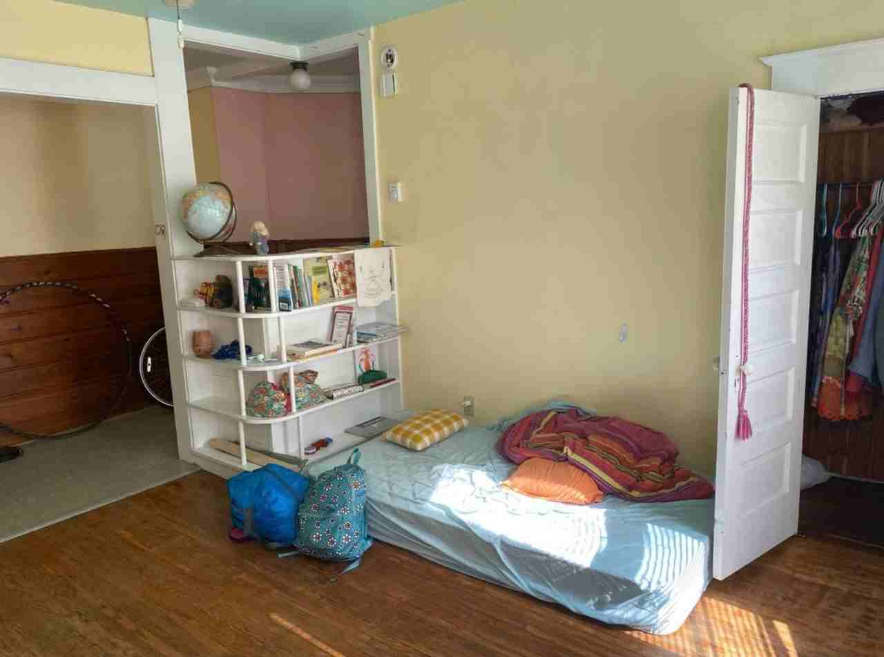 303 W. Illinois - Photo 3 of 20