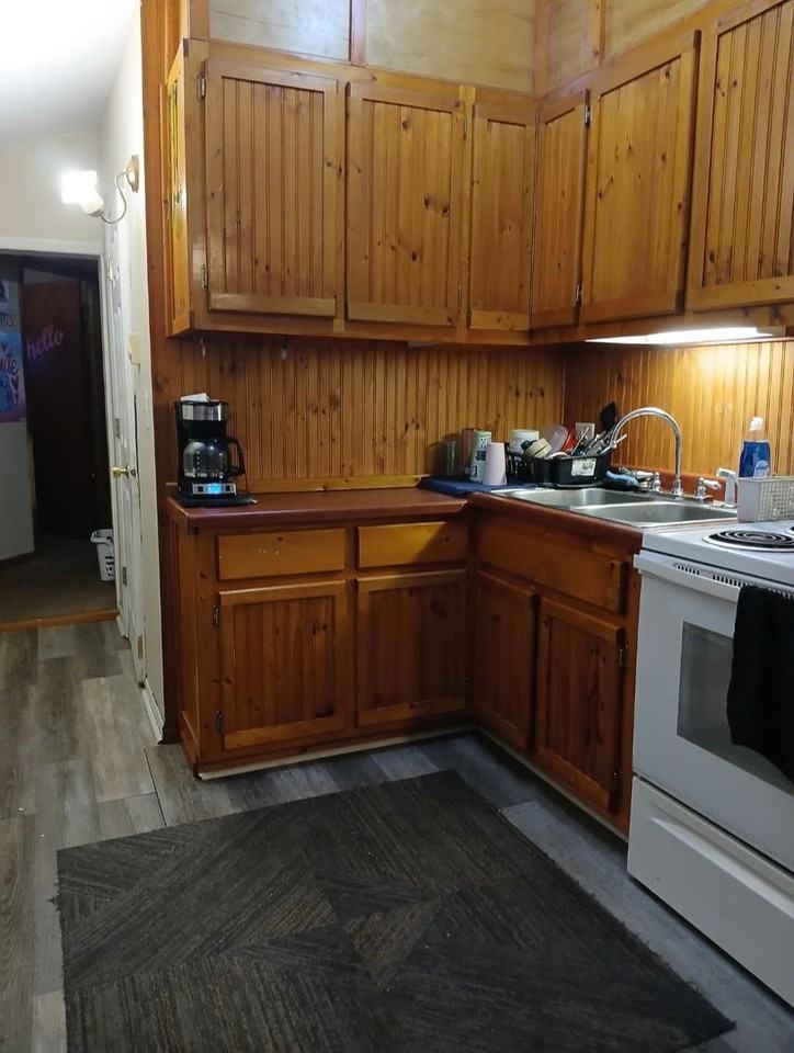 2306 2nd St - Photo 6 of 11