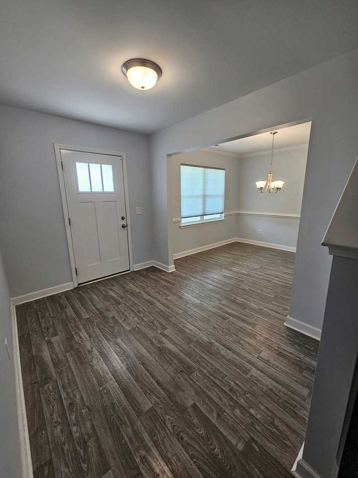 507 Admiral Bend Dr - Photo 5 of 21