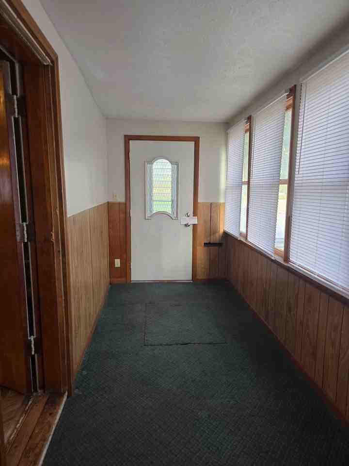 124 Studebaker St - Photo 5 of 10