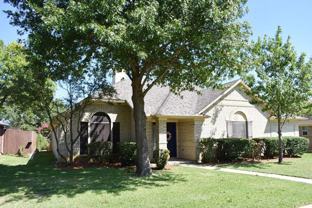 1565 Glenmore Dr - Photo 1 of 1