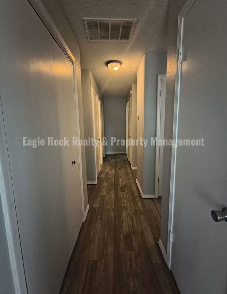 2201 S 116th East Ave - Photo 6 of 24