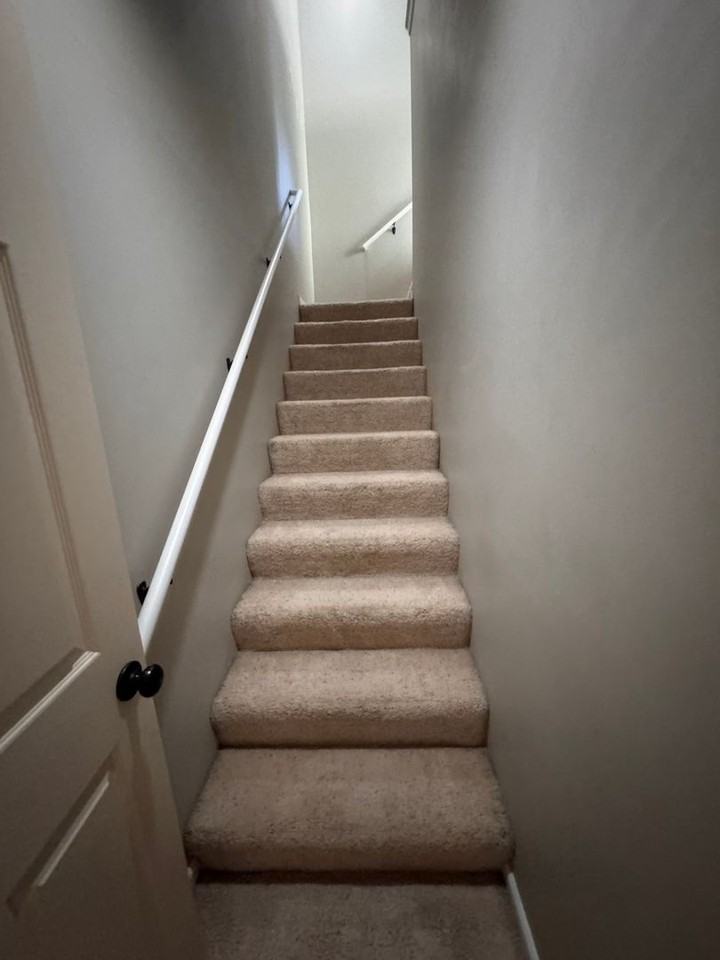 502 Campusview Dr - Photo 7 of 17