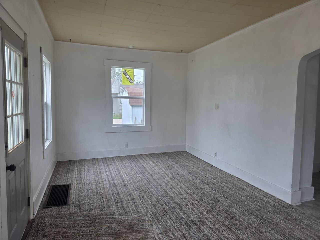 216 New St - Photo 7 of 12