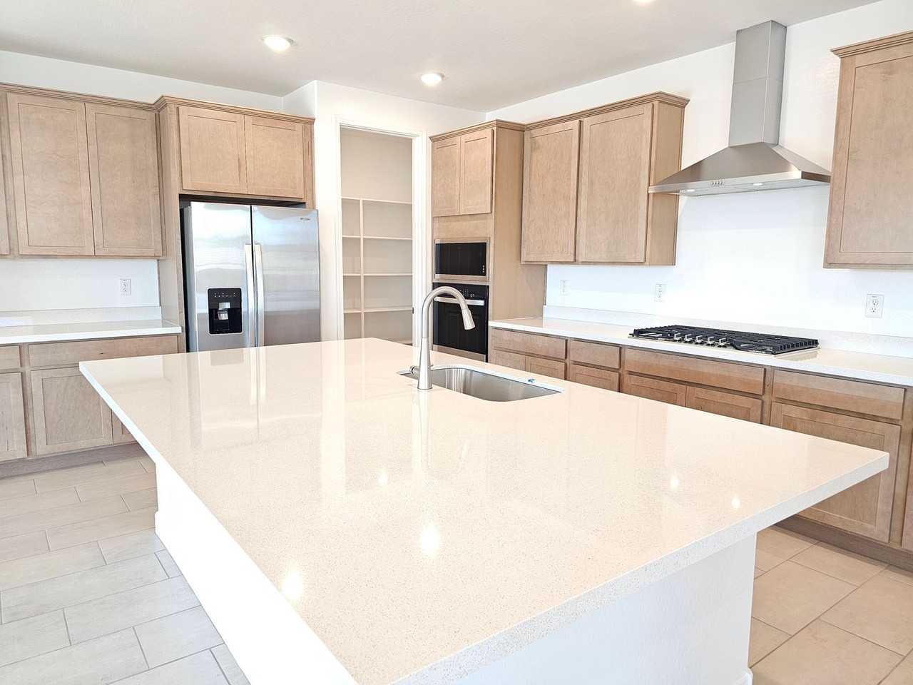 28935 N 174th Ave - Photo 5 of 50