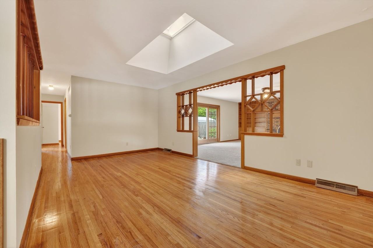 610 Elaine St - Photo 5 of 22