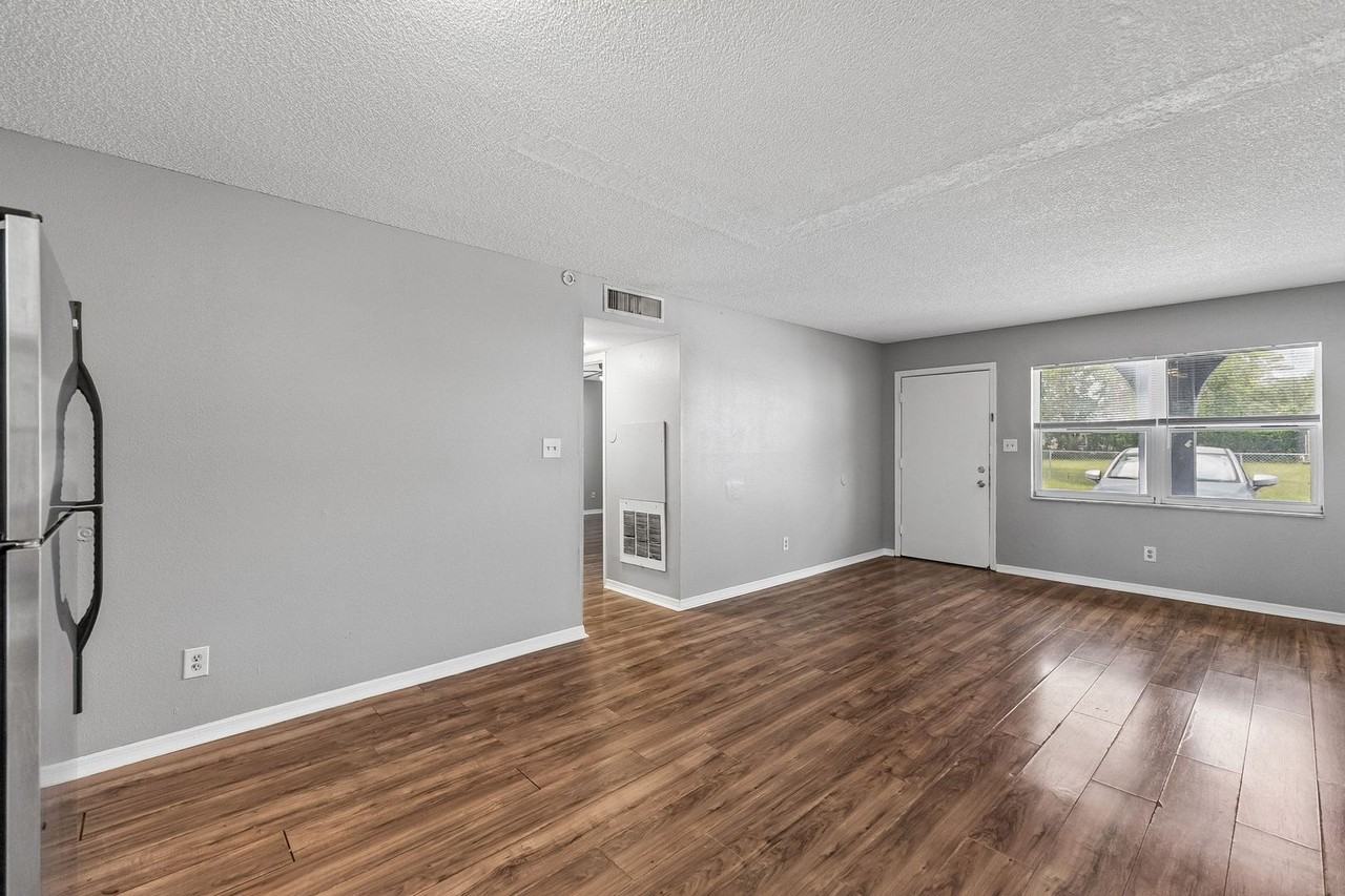 601 State Ave - Photo 7 of 20