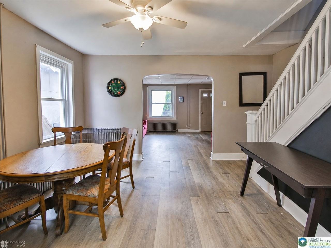 203 W Mill St - Photo 6 of 14