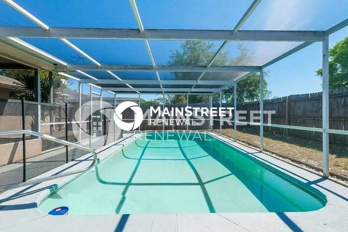 7124 Fairfax Dr - Photo 2 of 16